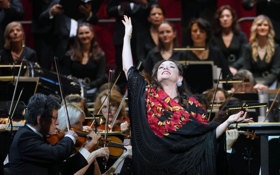 Ruth Iniesta en el Concierto de Navidad del Teatro de la Zarzuela