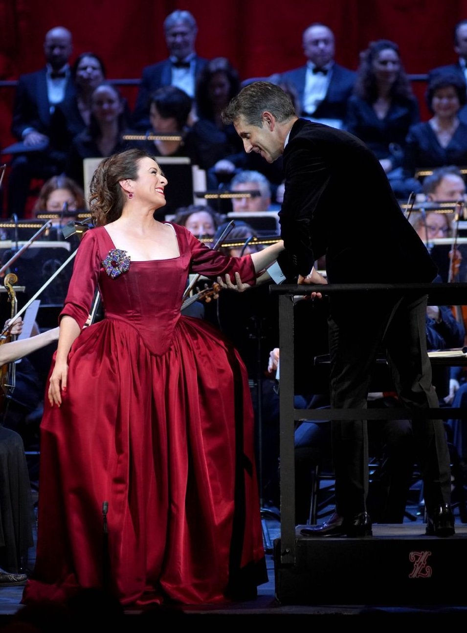 Ruth Iniesta y Lucas Macas en el Concierto de Navidad del Teatro de la Zarzuela